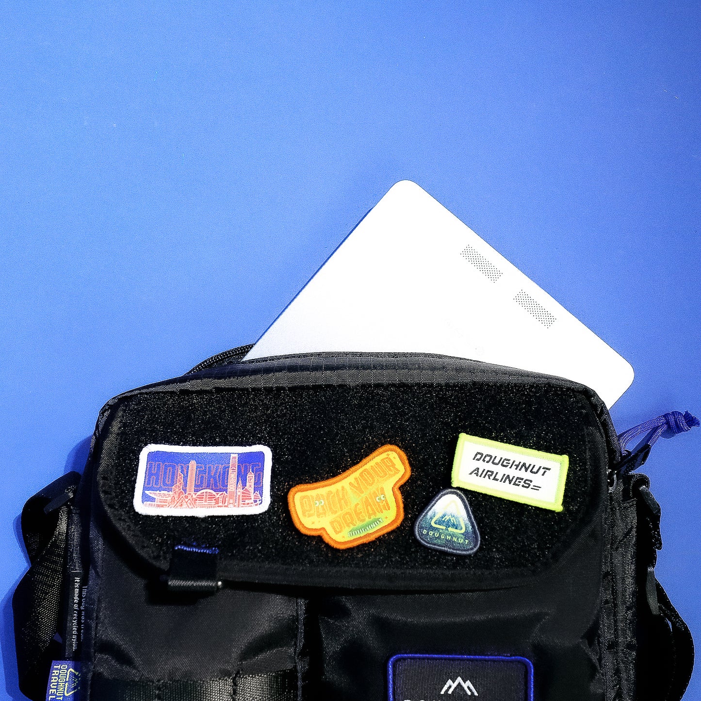 Mission Lite Doughnut Airlines Ii Series Crossbody Bag